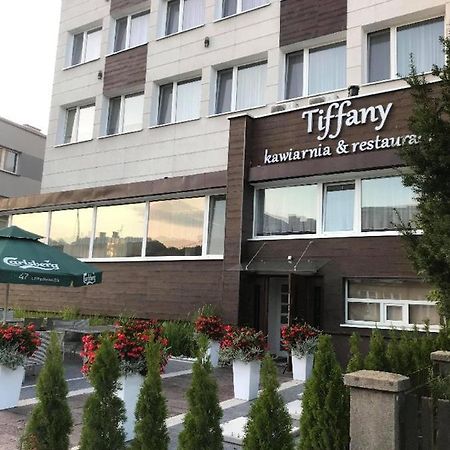 Hotel Tiffany 卢巴瓦新城 外观 照片