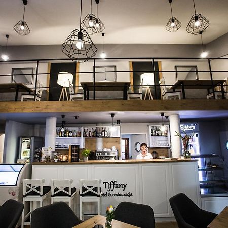 Hotel Tiffany 卢巴瓦新城 外观 照片
