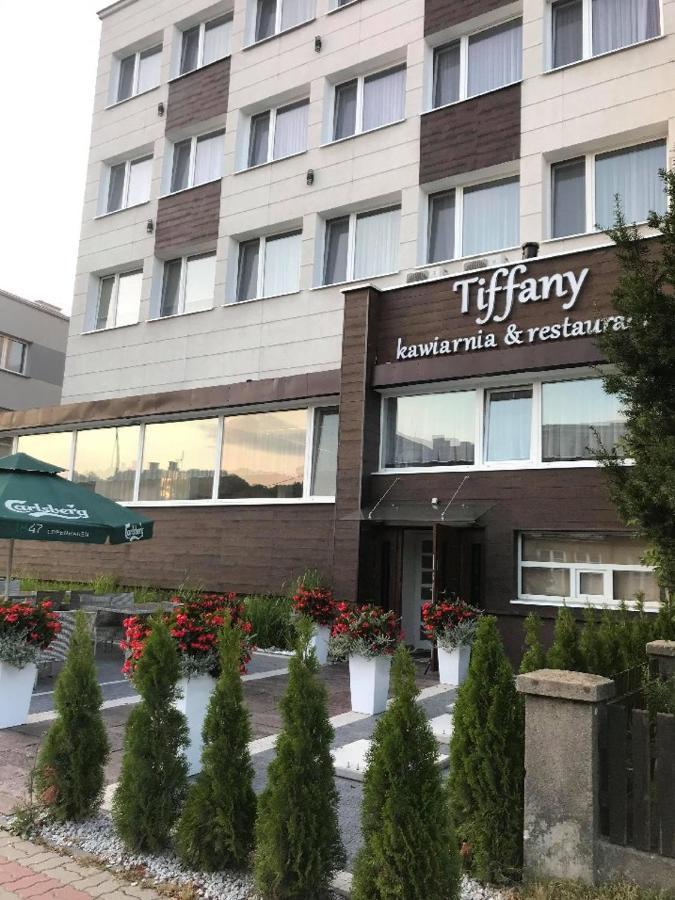 Hotel Tiffany 卢巴瓦新城 外观 照片