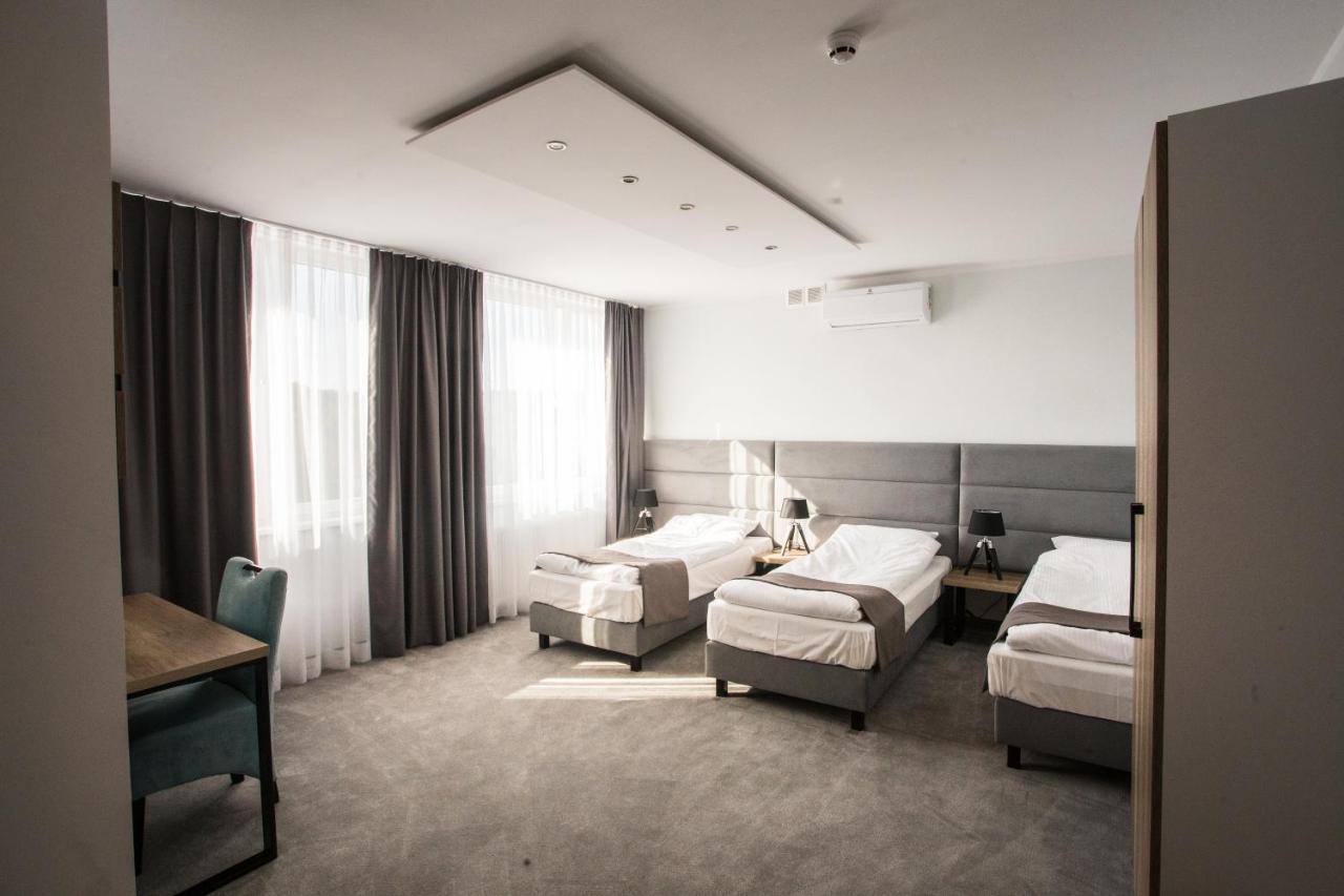 Hotel Tiffany 卢巴瓦新城 外观 照片